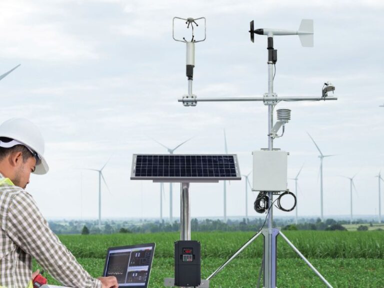 Giám sát lượng mưa là gì? Hệ thống đo mưa thông minh 2025